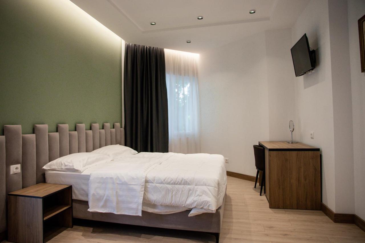 Hotel Blini Shkoder Luaran gambar