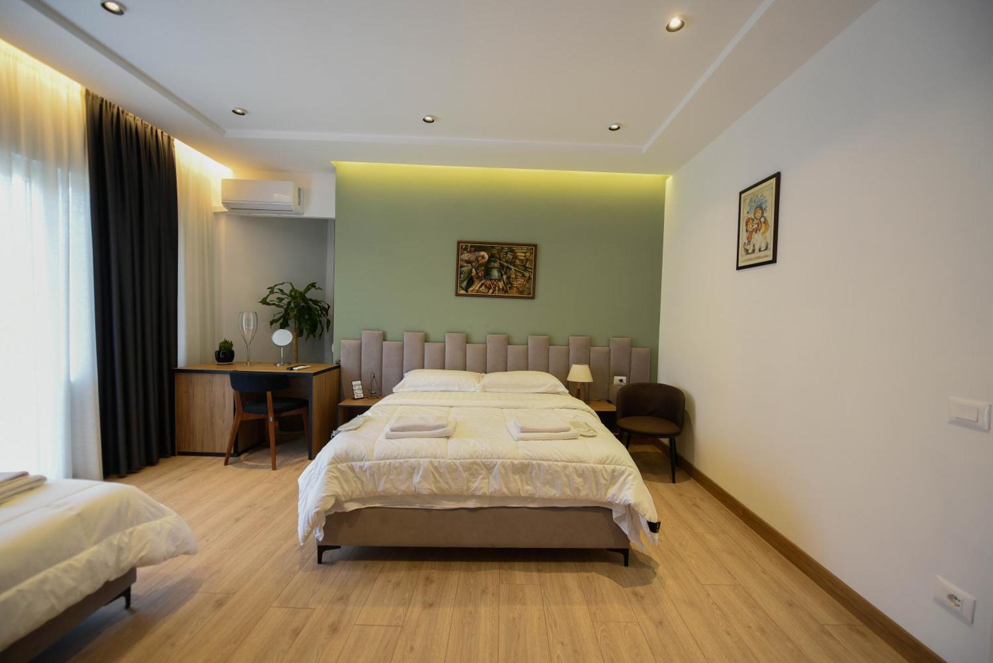 Hotel Blini Shkoder Luaran gambar